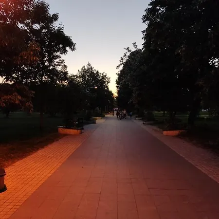 Zozi Urban Апартаменти Скоп'є